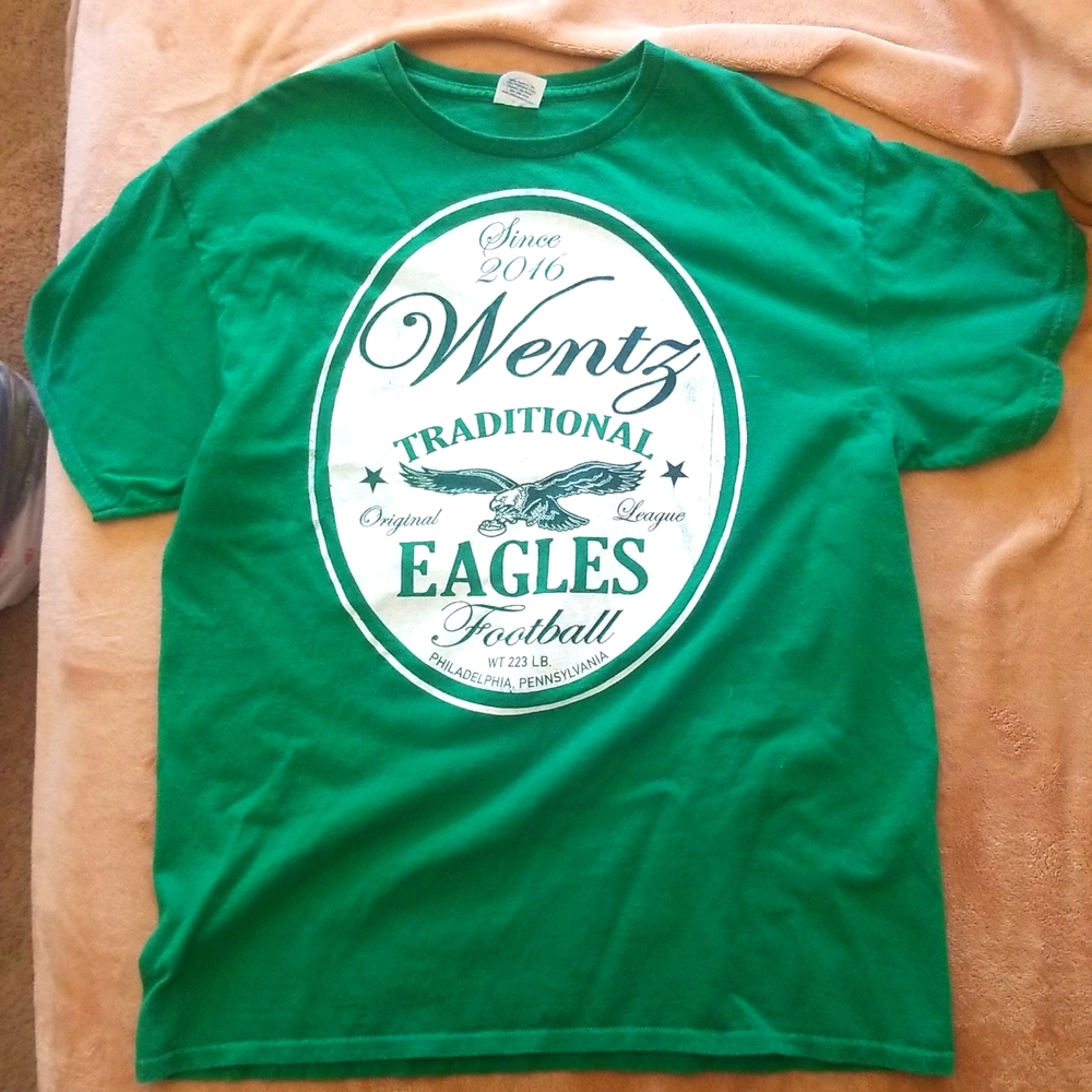 Eagles fan Wentz T-shirt